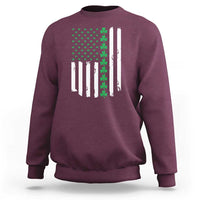 Vintage St. Patricks Day American Flag Shamrocks Sweatshirt
