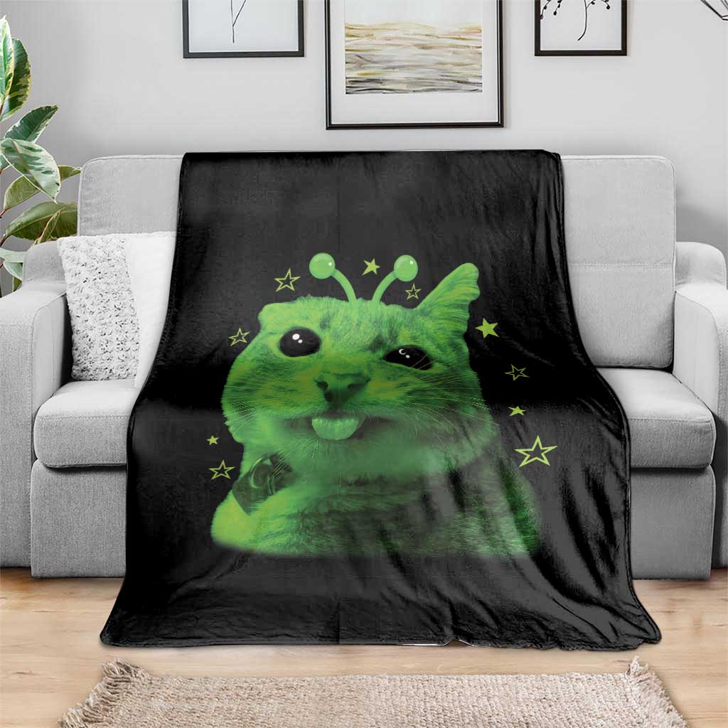 Funny Alien Cat Meme Retro Y2K Vintage Space Kitty Throw Blanket