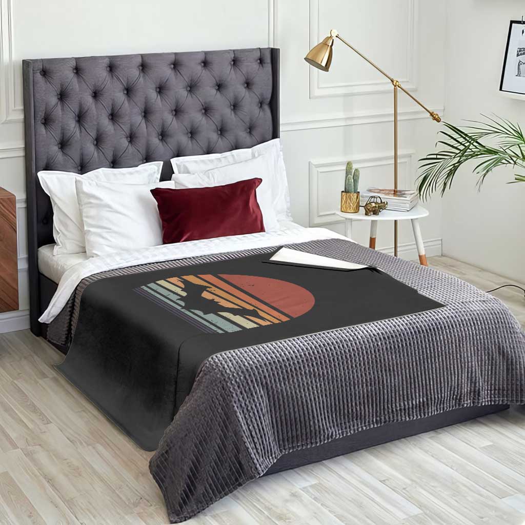 Vintage Retro Fall Halloween Bat Throw Blanket - Wonder Print Shop