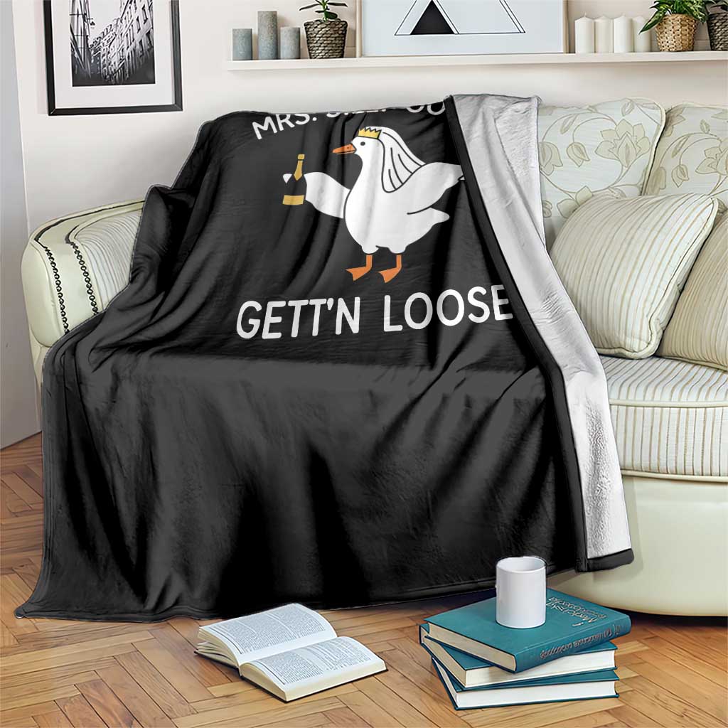 Mrs. Silly Goose Bride Throw Blanket Funny Goose Lovers - Wonder Print Shop