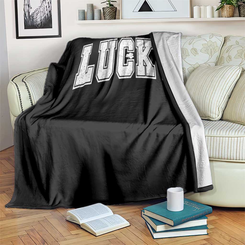 Vintage Lucky Shamrock Clover St Patricks Day Throw Blanket
