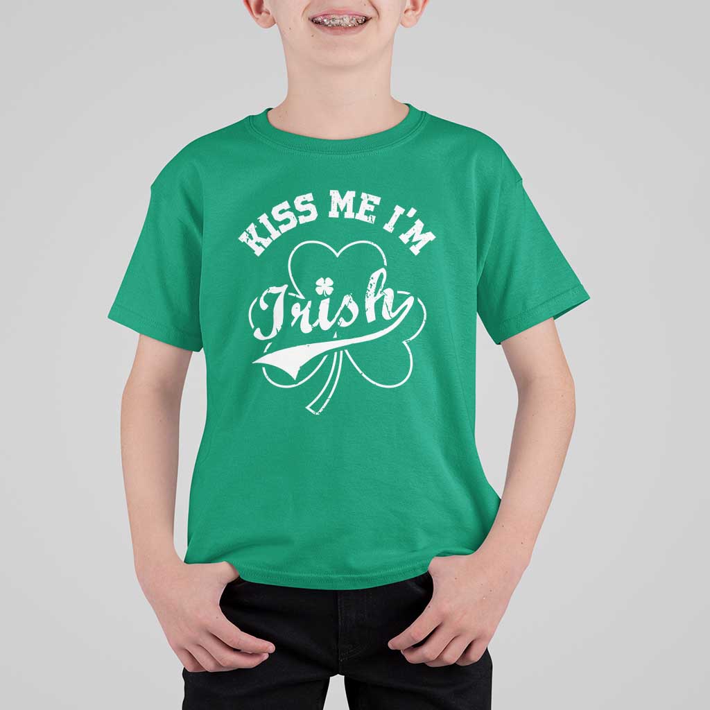 Funny Kiss Me I'm Irish St Patricks Day T Shirt For Kid Vintage Shamrock