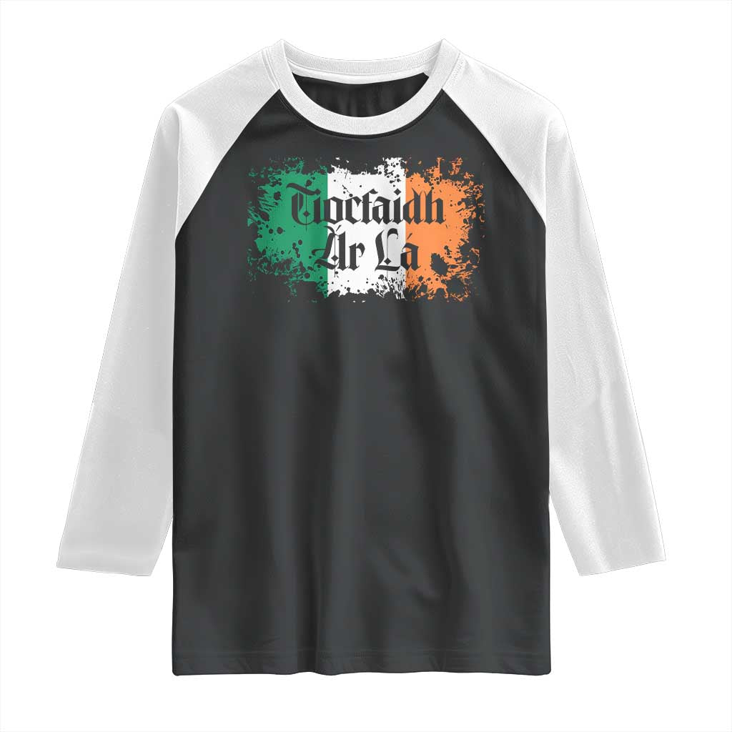 Tiocfaidh Ar La Raglan Shirt Vintage Irish Ireland Flag