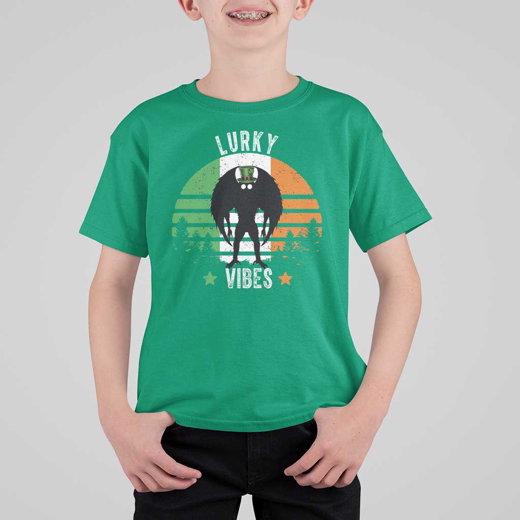 Funny St Patrick's Day Mothman T Shirt For Kid Lurky Vibes Shamrock Retro Ireland Flag