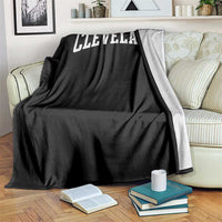 Cleveland Ohio OH City Throwback Design Vintage Throw Blanket