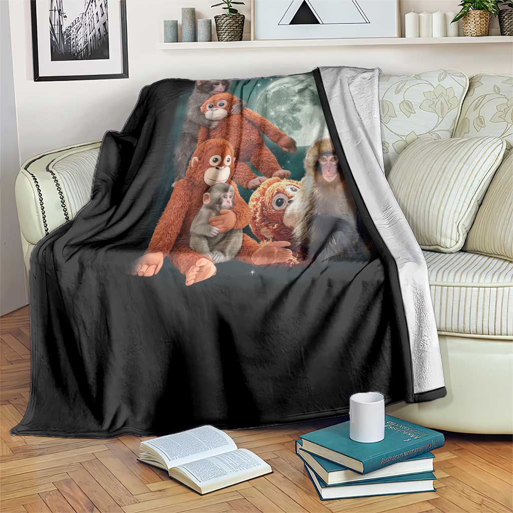Baby Monkey Punch Throw Blanket Three Punch Moon Orange Toy