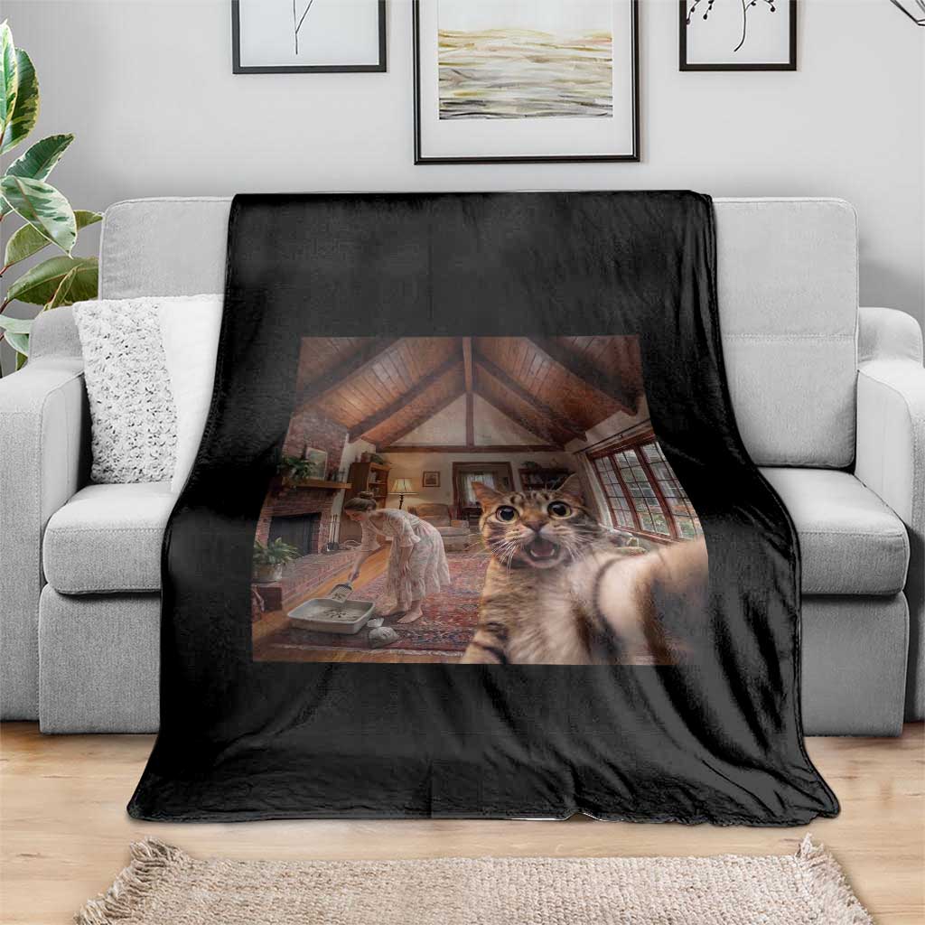 Cat Selfie with Woman Funny Cat Mom Throw Blanket