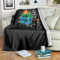 Dumpster Fire Christmas Throw Blanket Funny It's Fine I'm Fine Everything Is Fine - Wonder Print Shop