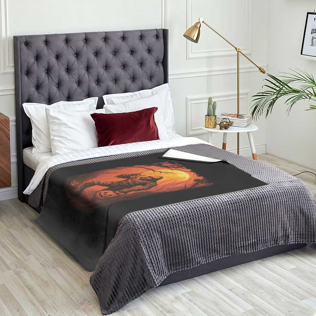 Funny Halloween Bigfoot Scary Spooky Cryptid Sasquatch Throw Blanket - Wonder Print Shop