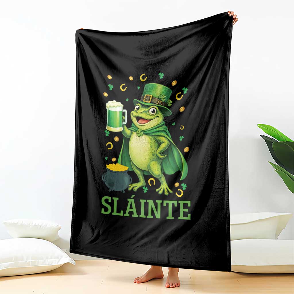 Funny Slainte Irish Frog Beer St Patricks Day Throw Blanket