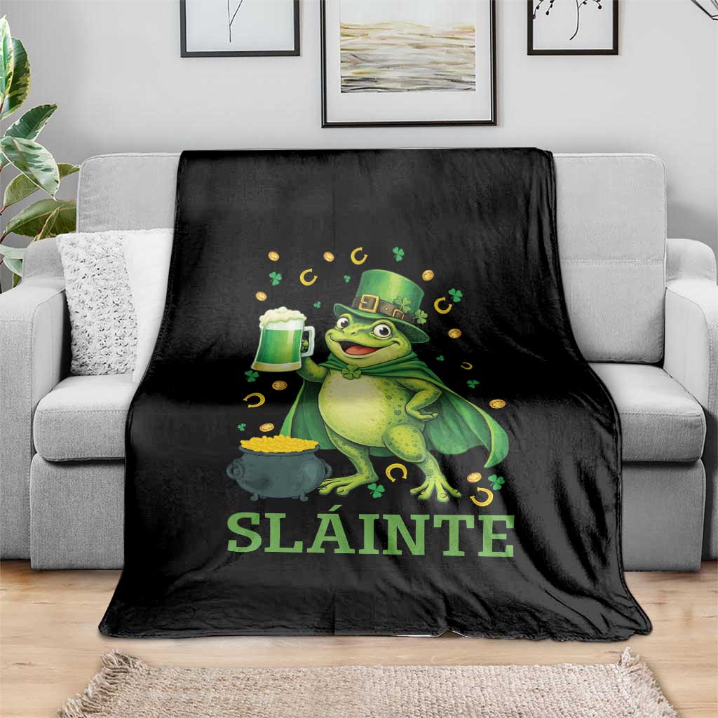 Funny Slainte Irish Frog Beer St Patricks Day Throw Blanket