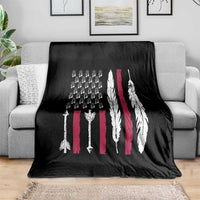 Vintage Native American Flag Throw Blanket Dreamcatcher And Feather Graphic