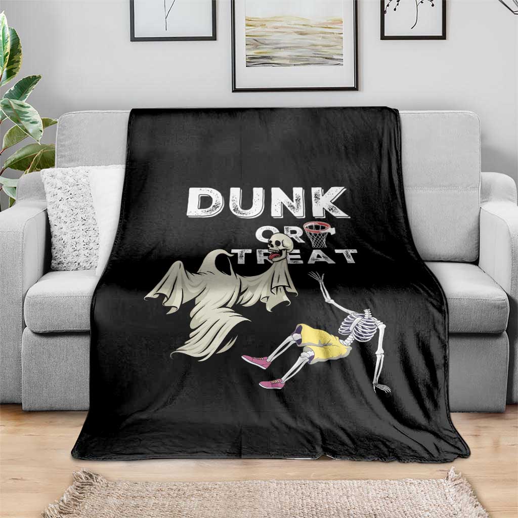 Halloween Dunk Or Treat Throw Blanket Funny Skeleton And Ghost Playing Basketball - Wonder Print Shop