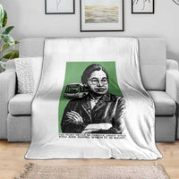 Rosa Parks Quote Throw Blanket Never Be Fearful When It Is Right
