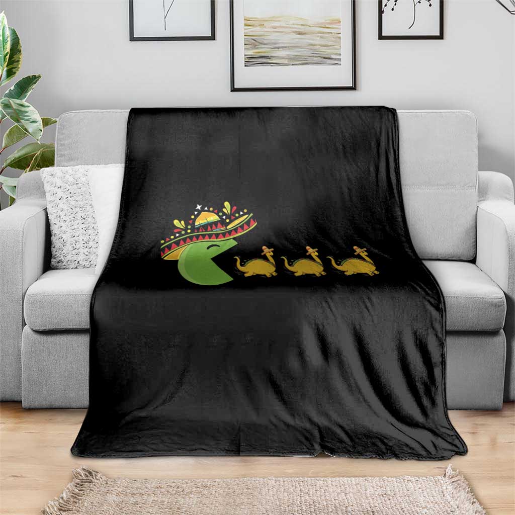 Funny Retro Game Tacosaurus Throw Blanket Cinco De Mayo Taco Lover Gift