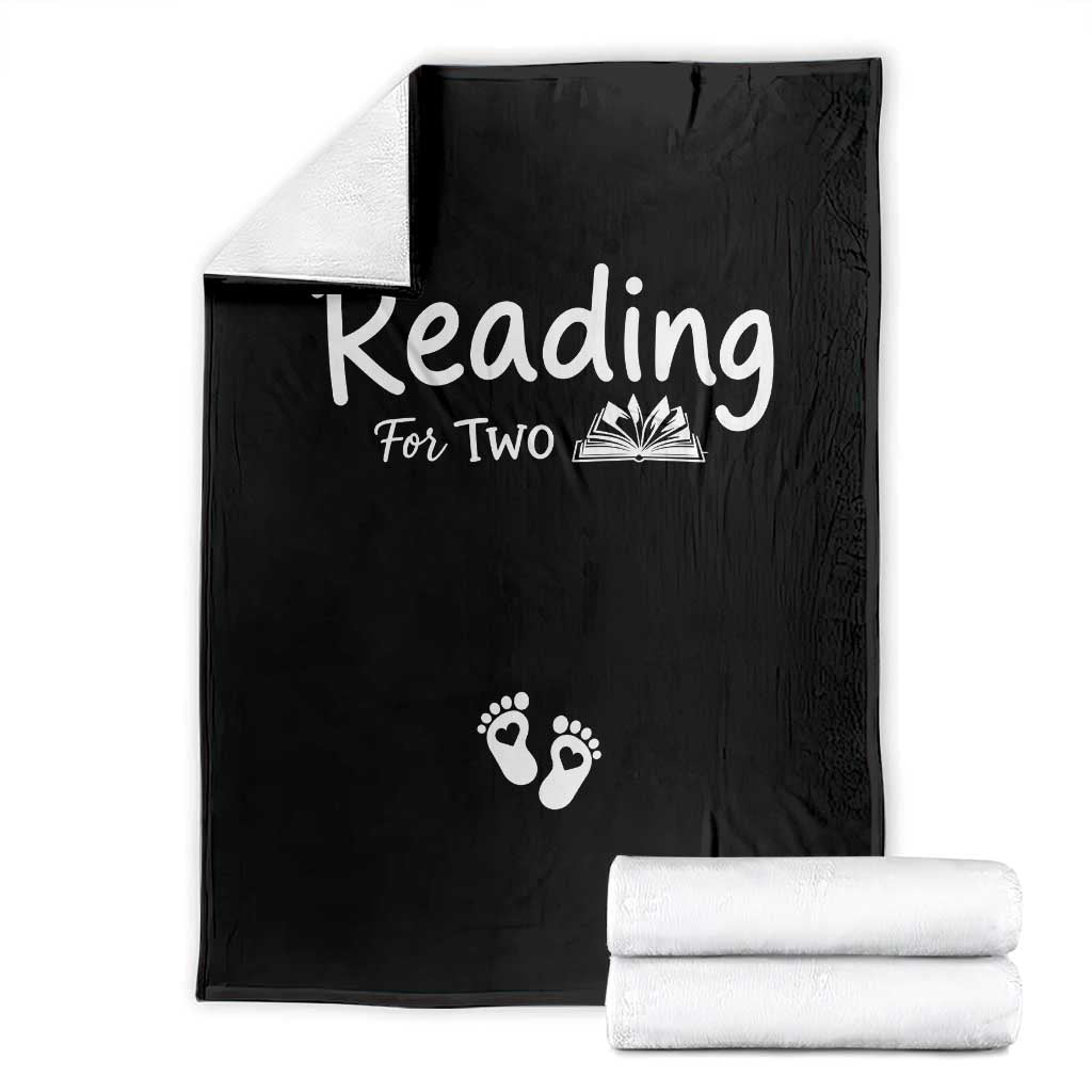 Pregnancy Announcement For Book Lovers Throw Blanket Reading For Two