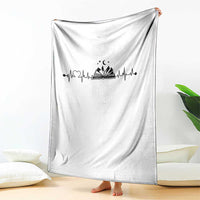 Bookaholic Heartbeat Graphic Throw Blanket Vintage Reader Lifeline Gift