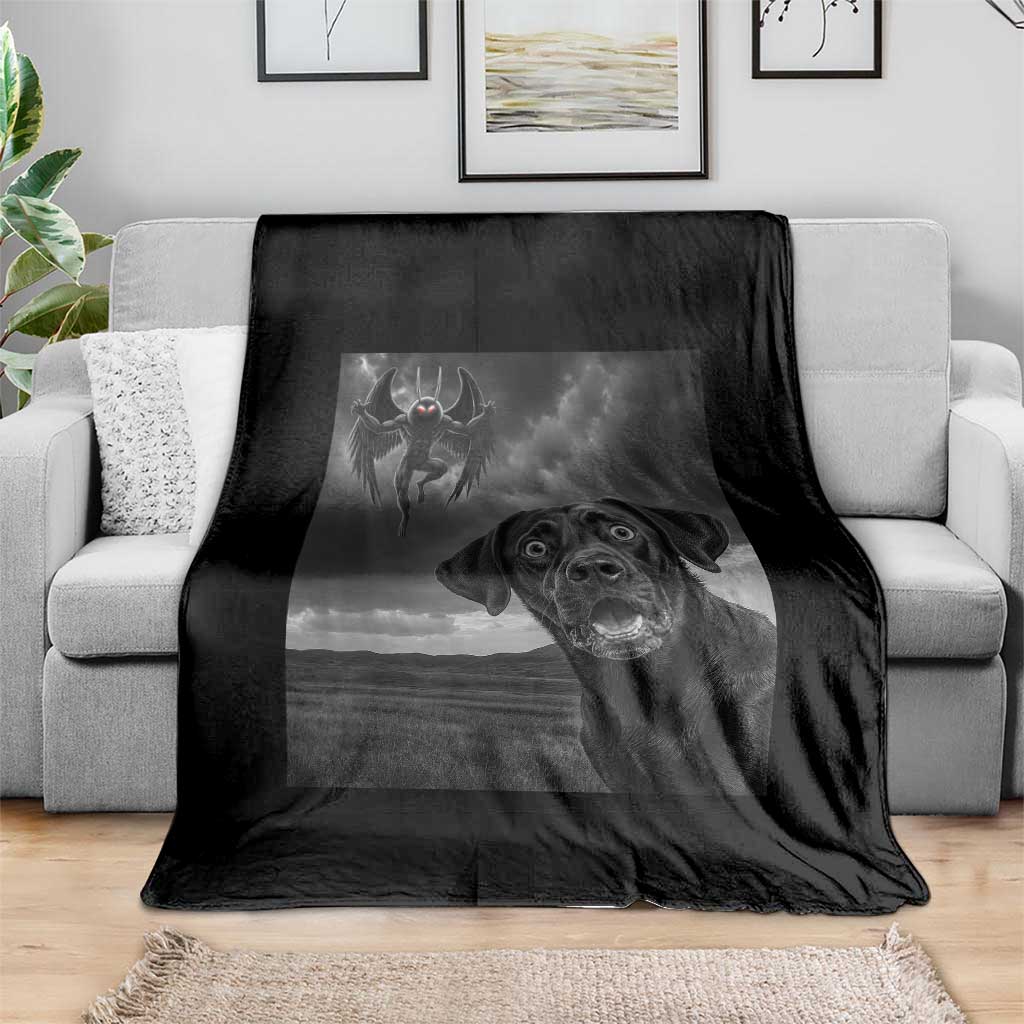Funny Labrador Selfie With Mothman Throw Blanket Cryptid Gift - Wonder Print Shop