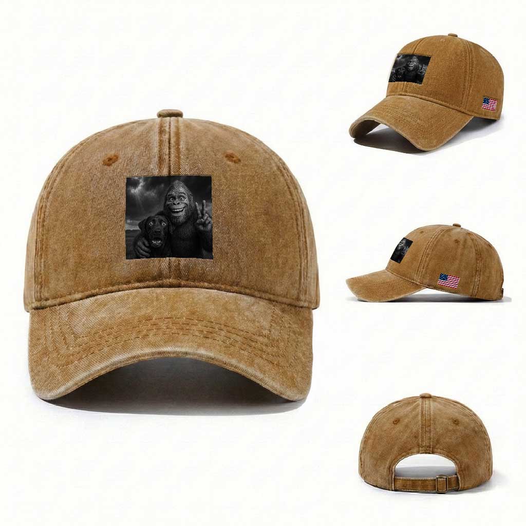 Cute Labrador Selfie With Bigfoot Washed Cotton Baseball Cap Funny Cryptid