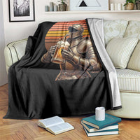 Funny Medieval Renaissance Drinker Throw Blanket Vintage Knight In Armor Beer Lover