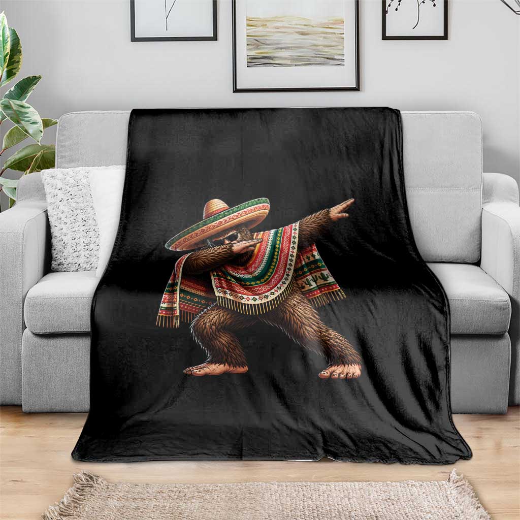 Funny Bigfoot Dabbing Cinco De Mayo Fiesta Throw Blanket