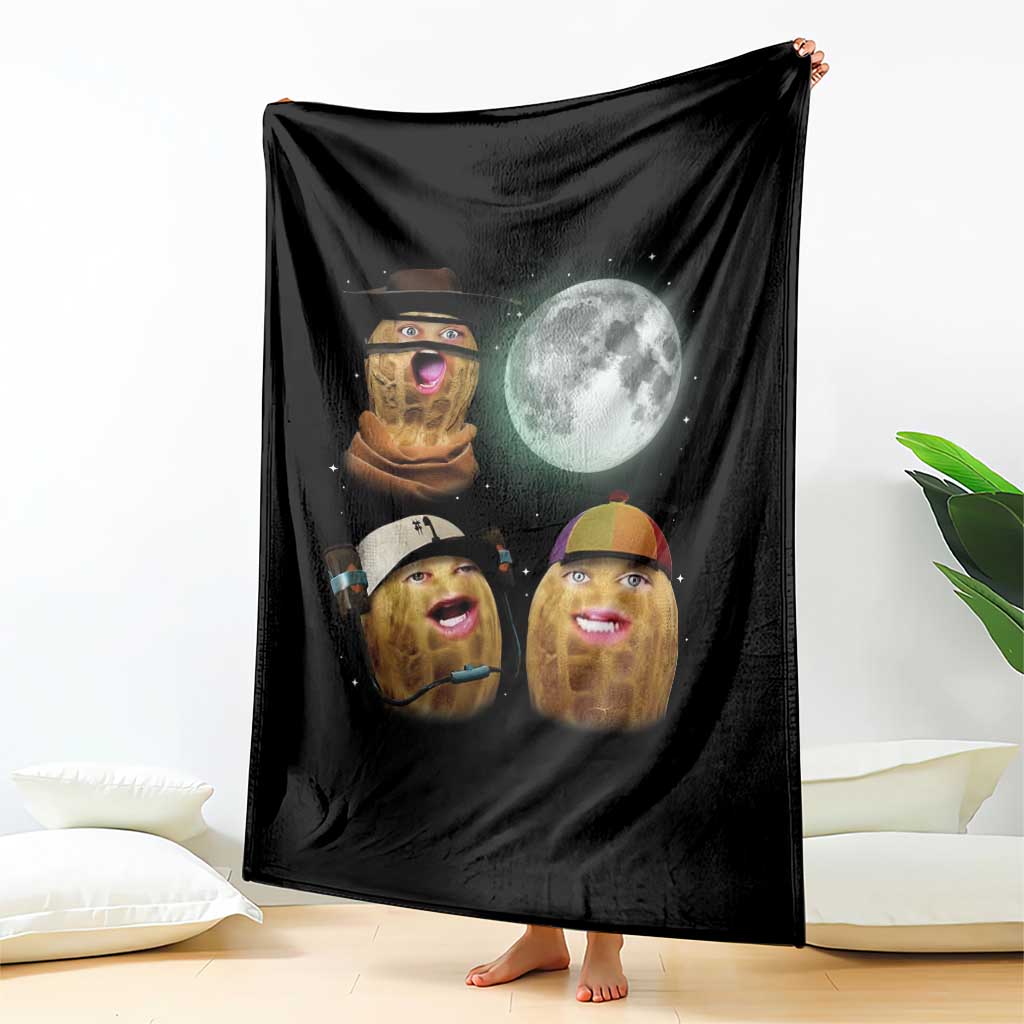 Funny Burnt Peanut Howling at the Moon Throw Blanket - Wonder Print Shop