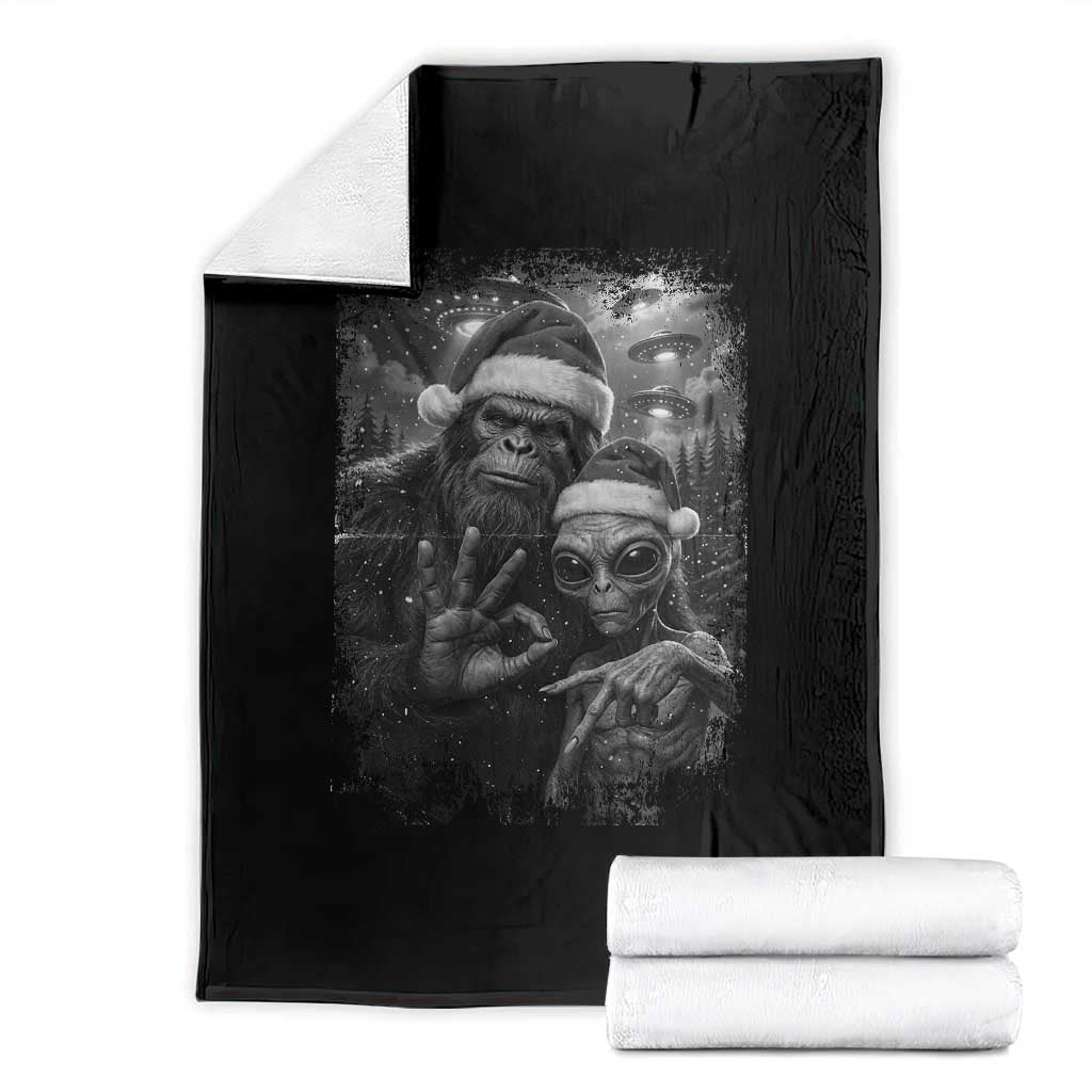 67 Six Seven Bigfoot Christmas Throw Blanket Sasquatch Ailen Selfie UFO Meme - Wonder Print Shop