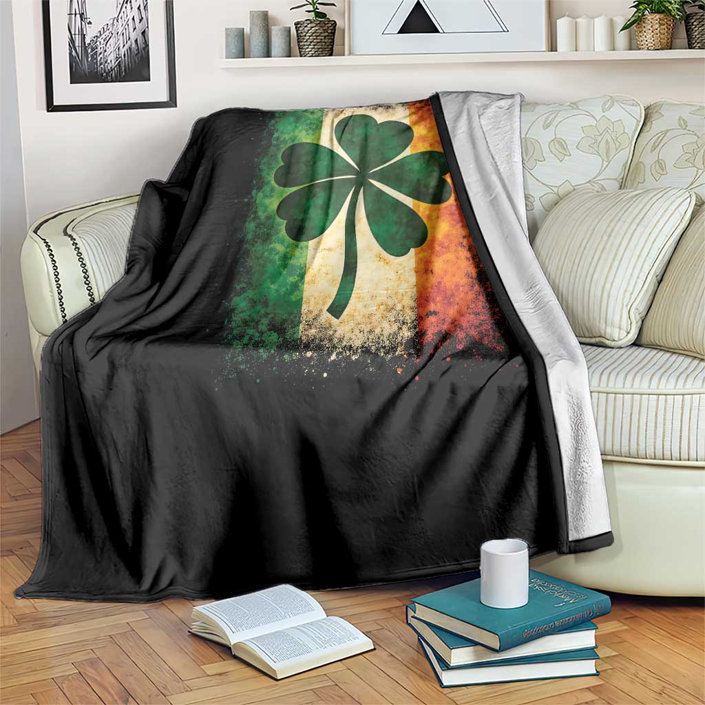 Retro Ireland Shamrock Irish Flag St Patricks Day Throw Blanket