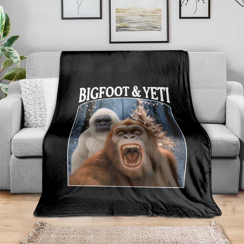 Funny Bigfoot Selfie Throw Blanket Sasquatch Yeti Christmas - Wonder Print Shop