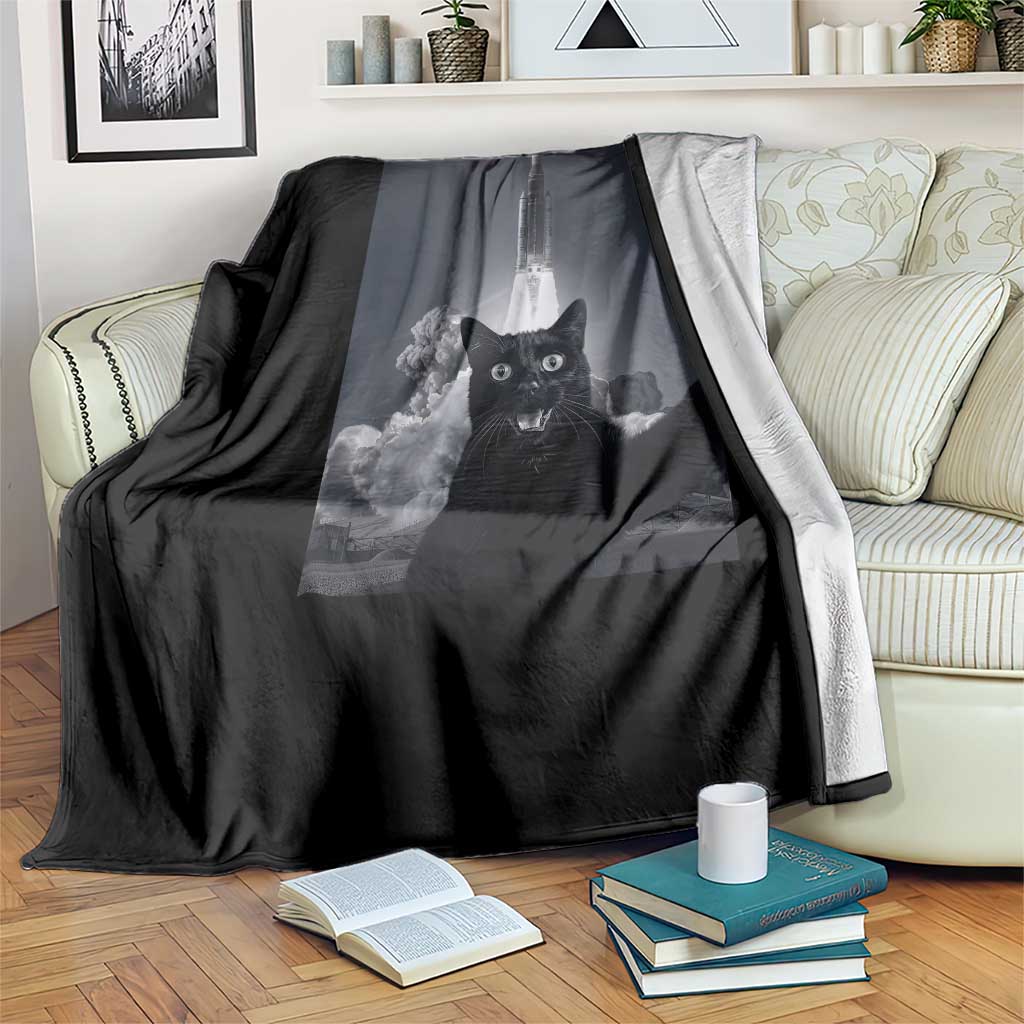 Funny Black Cat Selfie Throw Blanket Back To The Moon Mission 2026