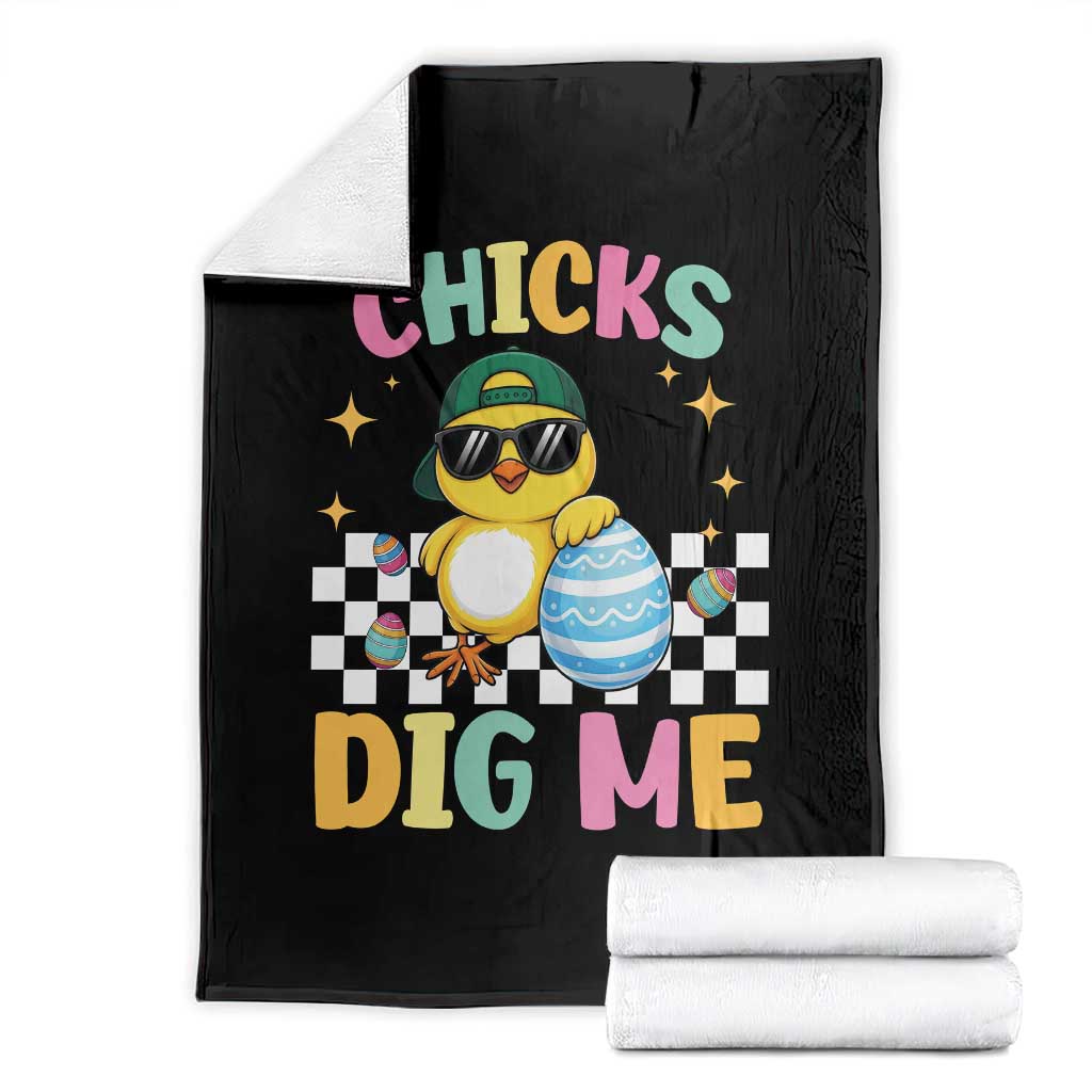 Chicks Dig Me Throw Blanket Funny Easter Chick