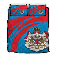 Luxembourg crest quilt set, blue/red diagonal stripes, crown emblem, 2 matching pillows