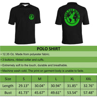 Polo negro con logo verde 'LOVE THE WORLD' en frente y espalda