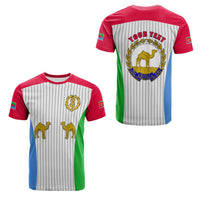 Eritrea Flag T-shirt, rot-blaue Seiteneinsätze, grau gestreift, vorn mit Kamelen