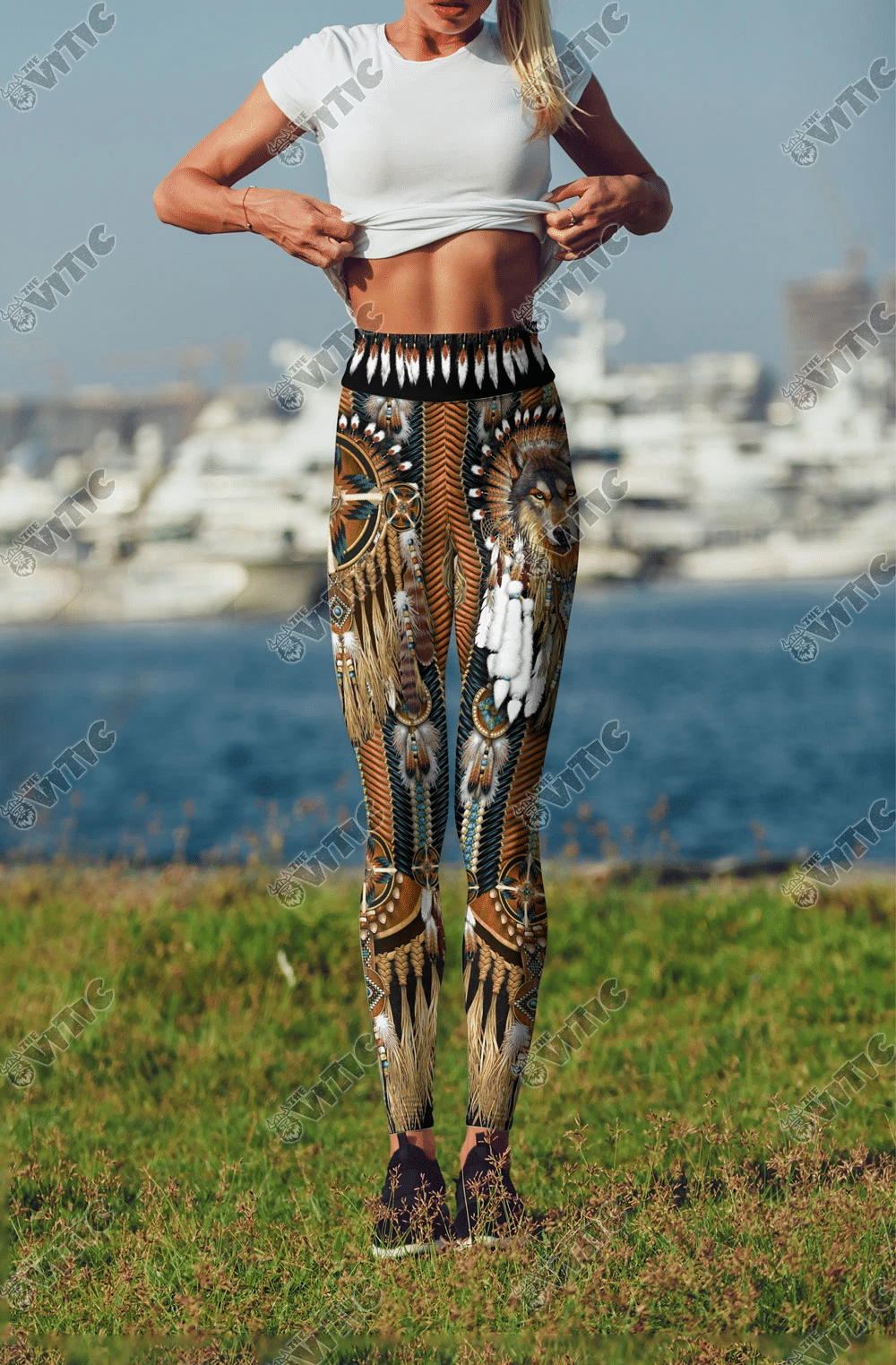 Wolf face and turquoise dreamcatcher print leggings, multicolor