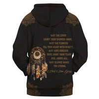 Pullover Hoodie Rückseite mit Traumfänger, mehrfarbigen Federn und Schrift