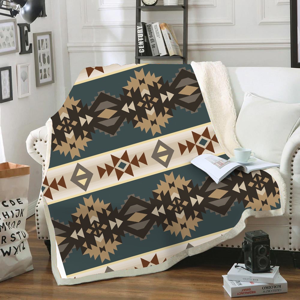 geometric-seamless-pattern-blanket