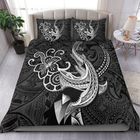 Black Polynesian shark tribal bedding set with white floral/wave motifs, 2 matching pillows