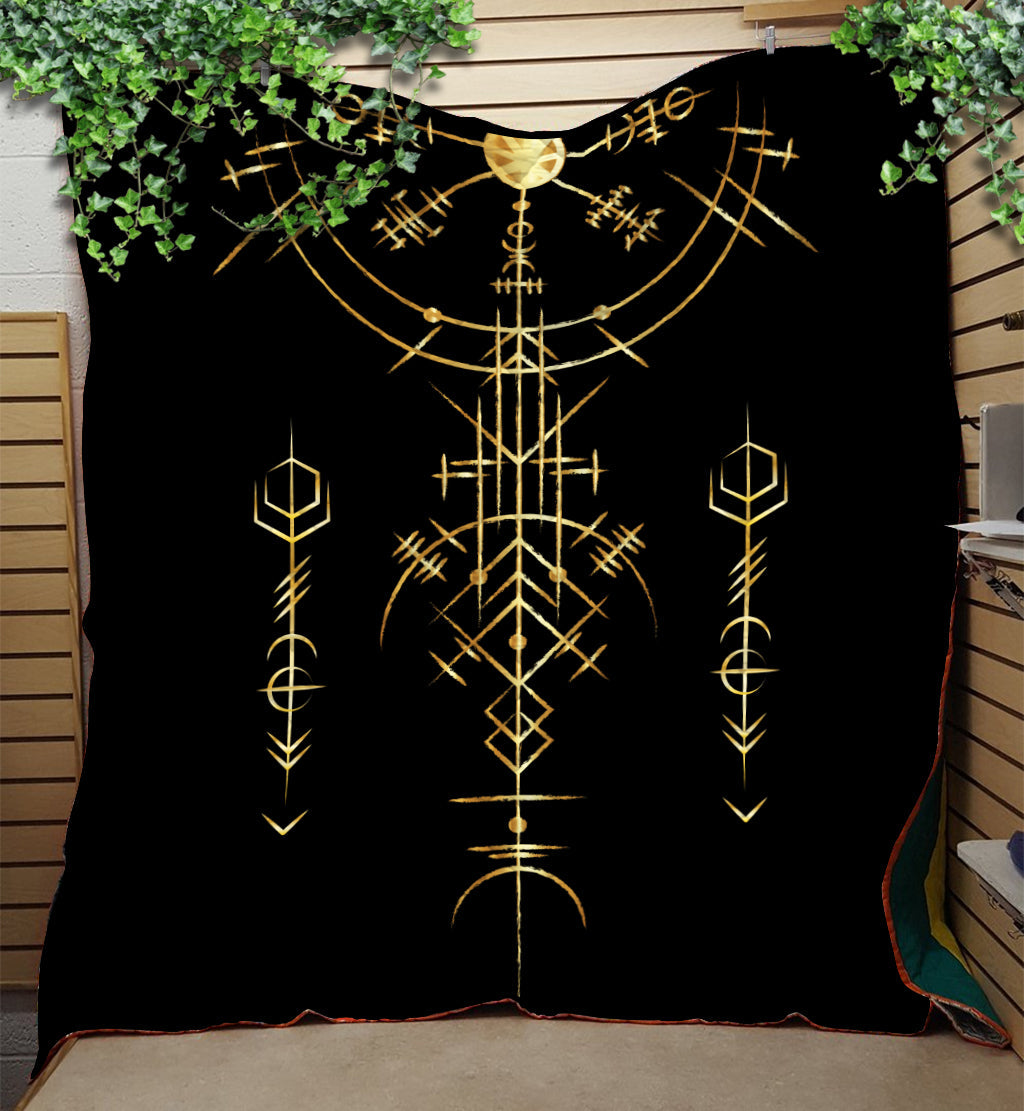 viking-helm-of-awe-gold-art-quilt-blanket