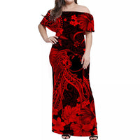 Off-shoulder long maxi dress in red/black floral paisley print, fitted
