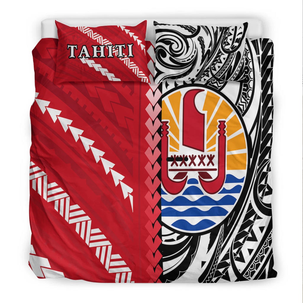 Red Polynesian Tahiti bedding set: red front with white geometric arrow stripes