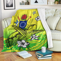 Green premium blanket with Polynesian turtle artwork and floral motifs