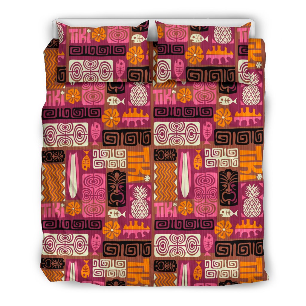 Hawaii tiki bedding set flat view, surfboard and fish motifs in magenta and orange
