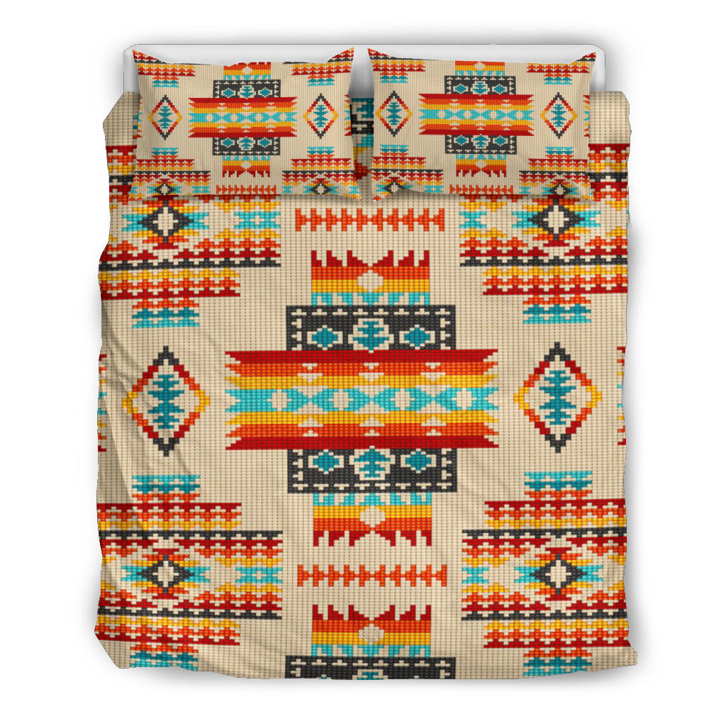 Bettdecke und Kissenbezüge mit cremefarbenem Native-American Geometrie-Muster, multicolor