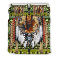 Green bedding set with chief portrait comforter and two matching pillowcases, bead and feather art