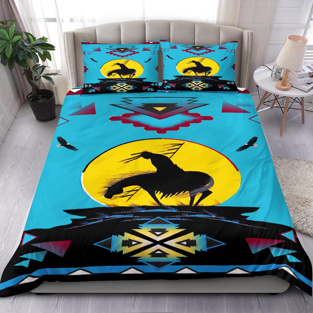 Turquoise bedding set with black horse on yellow circle and tribal geometric border, 2 pillows