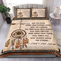 Bedding set with dreamcatcher feathers, beige duvet, and large quote design