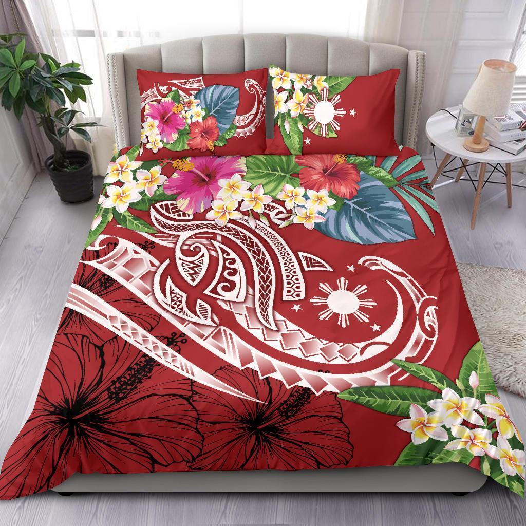 Red tropical floral bedding set with patterned duvet and two matching pillowcases