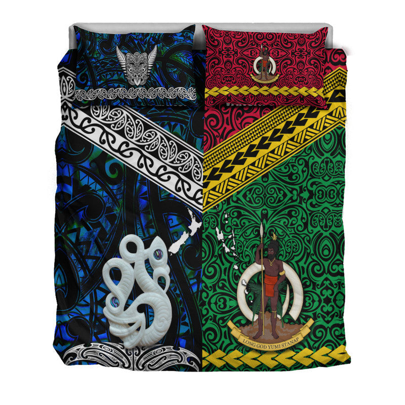 Bedding set with two patterned pillowcases and matching duvet in blue, red, and green