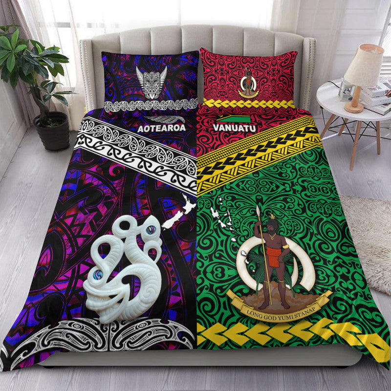 Purple themed bedding set with Aotearoa and Vanuatu tribal graphics, duvet and pillows